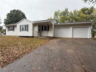 510 W 30th St, Higginsville, MO 64037