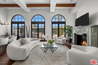11937 W Sunset Blvd Unit 13, Los Angeles, CA 90049