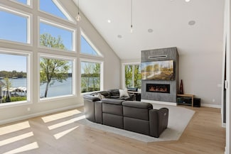 1929 Fagerness Point Rd, Wayzata, MN 55391