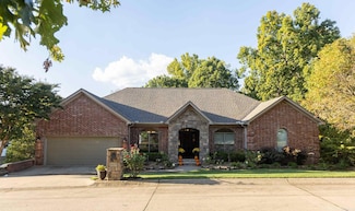 3005 Timber Creek Dr, North Little Rock, AR 72116
