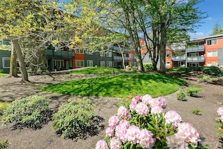 7021 Sand Point Way NE Unit B208, Seattle, WA 98115