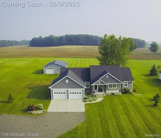 6146 Bowers Rd, Imlay City, MI 48444