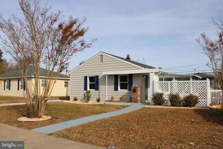 83 Memorial Dr, New Castle, DE 19720