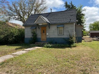 404 S Union St, Stafford, KS 67578