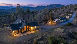 14018 Highview Trail, Redding, CA 96003