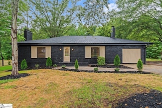 528 Garvin St, Pickens, SC 29671