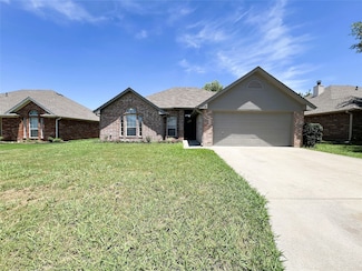 2005 Laney Dr, Sanger, TX 76266