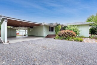 1513 Cedar Ave, Lewiston, ID 83501