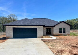 219 Quille Ave, Mount Pleasant, TX 75455
