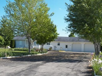 11864 Us Highway 20, Middlebury, IN 46540