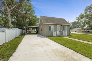 3821 12th St, Columbus, NE 68601