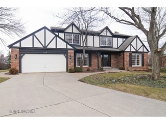 1112 Tiffany Ln, Libertyville, IL 60048