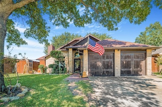 3301 Cathedral Dr, Grand Prairie, TX 75052