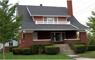 257 N Locust St, Ottawa, OH 45875