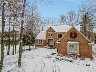 3120 Pond Rd, Leonard, MI 48367