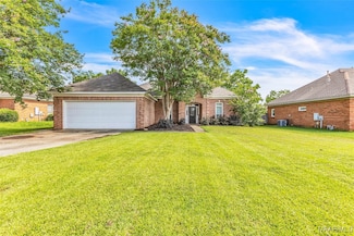 8243 Lochwood Dr, Montgomery, AL 36117