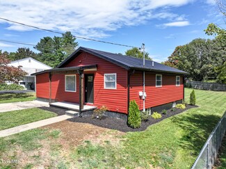 106 Chestnut St, Greeneville, TN 37745