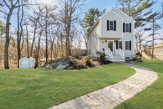 228 Old Derby St, Hingham, MA 02043