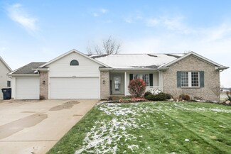 4332 Pheasant Run Dr, Dorr, MI 49323