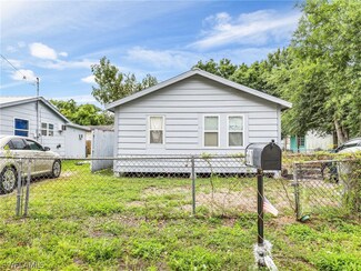 561 Clark St, North Fort Myers, FL 33903