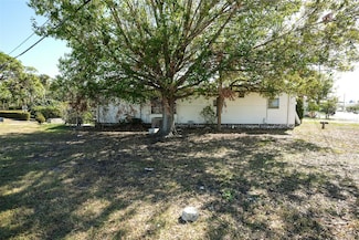 6903 Tarpon Ln, Bradenton, FL 34207