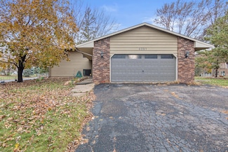 6251 Meadowlark Ln N, Maple Grove, MN 55369