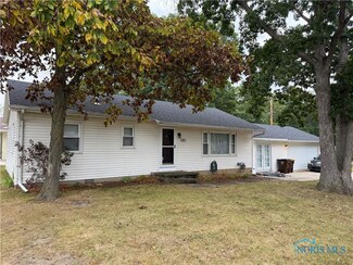 132 Forest Ct, Defiance, OH 43512