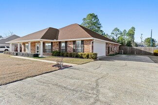 10209 Lake Forest Dr, Vancleave, MS 39565