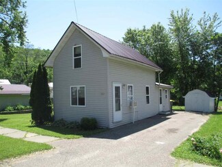 349 E Gage St, Richland Center, WI 53581