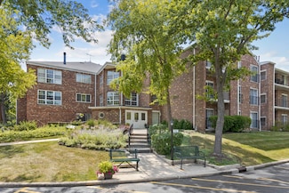540 Biesterfield Rd Unit 103C, Elk Grove Village, IL 60007
