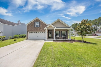 201 Maywood Dr, Moncks Corner, SC 29461