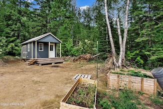 537 E Wrenco Rd, Sandpoint, ID 83864