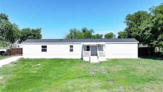 5904 Falcon Ct N, Joshua, TX 76058