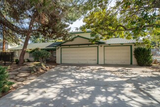 1553 Meadow Ln, Mountain View, CA 94040