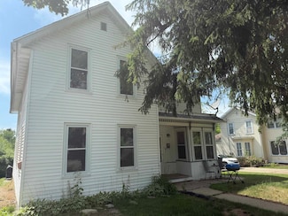 532 S Monroe St, Stoughton, WI 53589