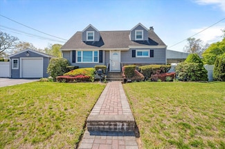 3159 Ellen Terry Dr, Oceanside, NY 11572