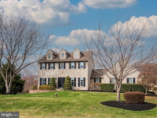 208 Lewis Farm Dr, Cochranville, PA 19330