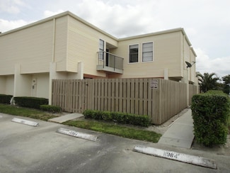 11986 Shakerwood Ln, Wellington, FL 33414