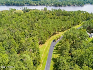 67 Highland Ave, Grantsboro, NC 28529