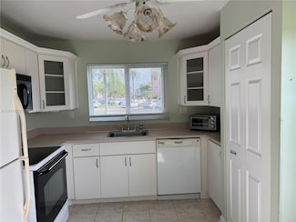 9721 Sunrise Lakes Blvd Unit 101, Sunrise, FL 33322