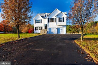 56 Kings Ct, Swedesboro, NJ 08085