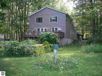 7124 Nicole Dr, South Branch, MI 48761