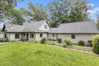 5262 Muskego Dr, Newaygo, MI 49337