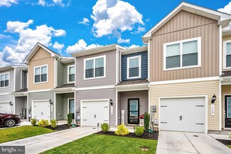 116 Paddington St, Falling Waters, WV 25419