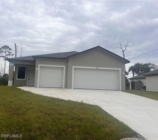 9011 Penny Cir, Port Labelle, FL 33935