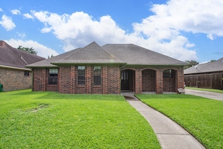 3701 Regency Dr, Deer Park, TX 77536