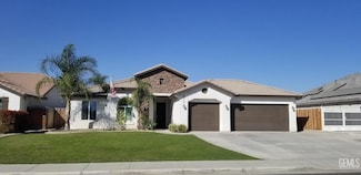 9826 Pocohontas Ln, Bakersfield, CA 93311