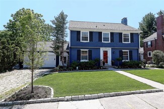 536 East Ave, Pawtucket, RI 02860