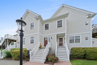 404 Tamarack Ln Unit 404, Abington, MA 02351