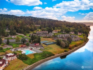 190 Olympic Place Unit 17, Port Ludlow, WA 98365
